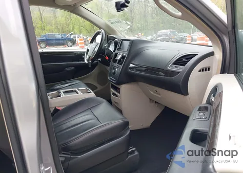 2016 Chrysler Town & Country Touring из США, поврежденный, VIN 2C4RC1BGXGR254667